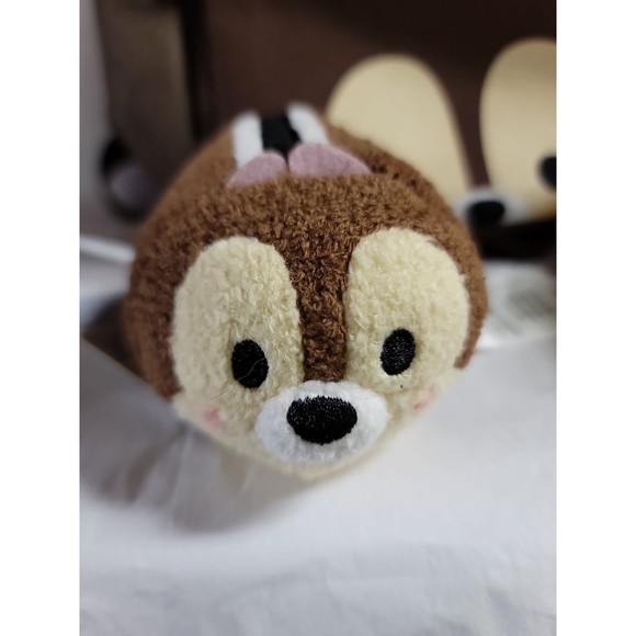 Disney's Chip and Dale Tsum Tsum Crossbody bag and tsum tsum bundle - Picture 2 of 9